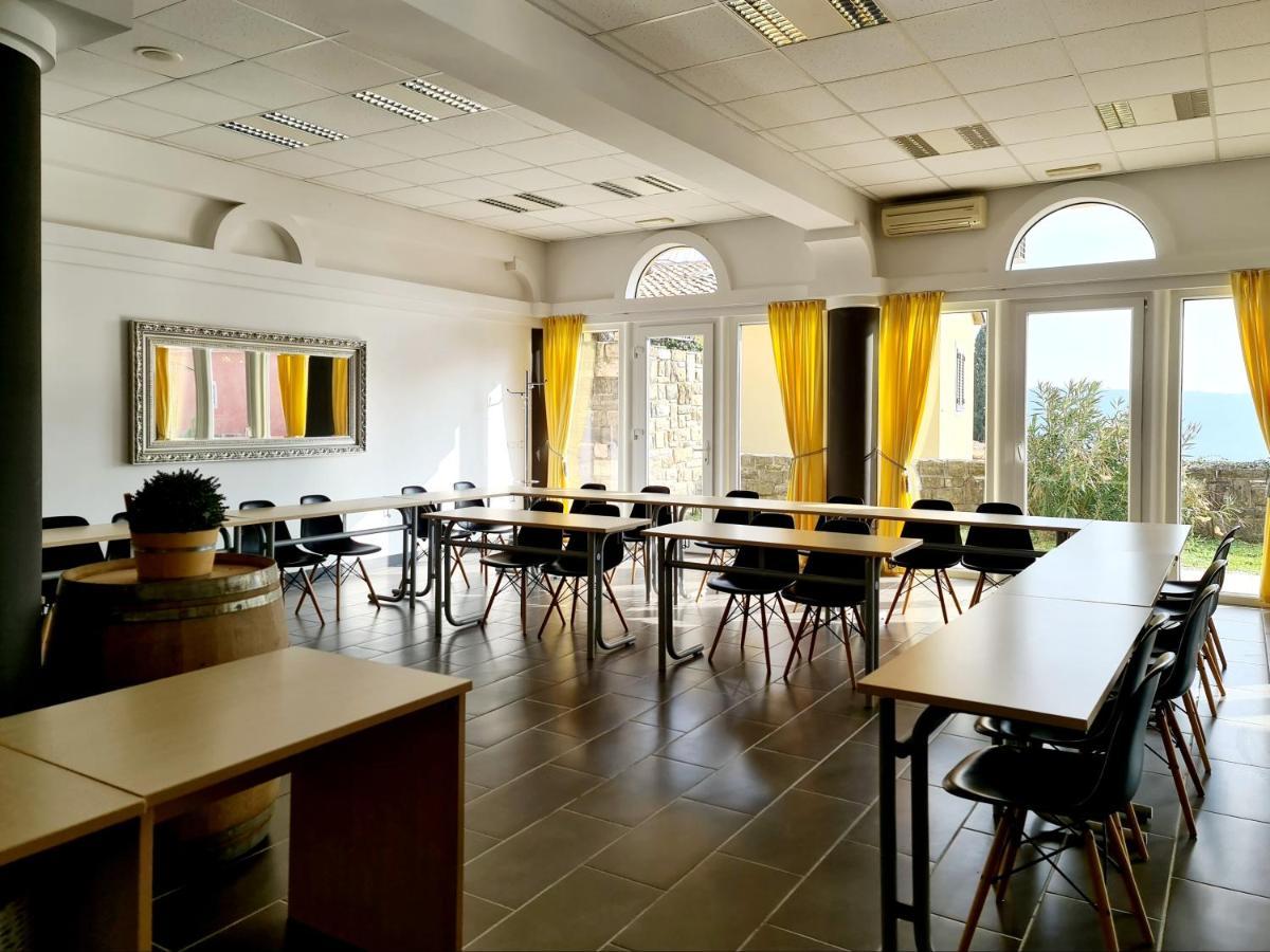 Stara Sola - Oleander Hotel